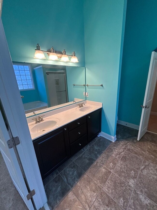 Building Photo - 1189 Parish Way