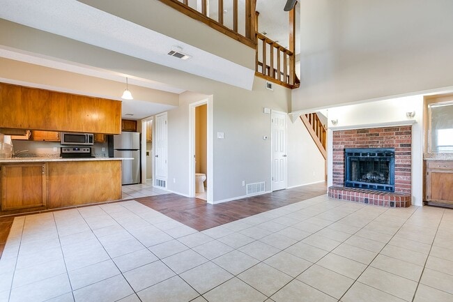 Building Photo - COMING JANUARY 2026 - Spacious 2-Bedroom Townhome with River View!