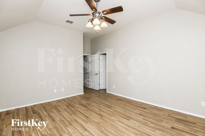 Building Photo - 536 Harbor Crest Rd