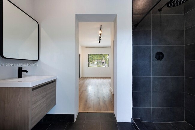 Building Photo - 311 NE 117th St