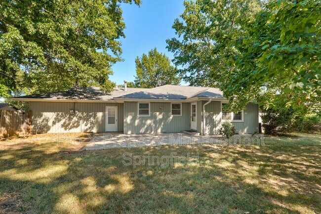 Building Photo - 5519 S Dollison Ave