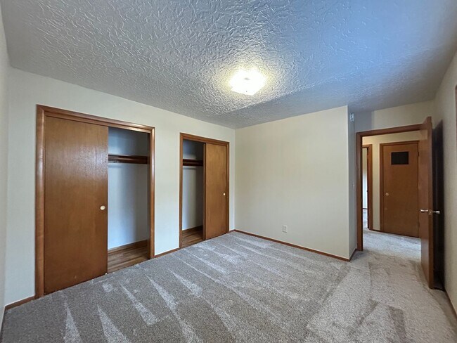 Building Photo - sw114th