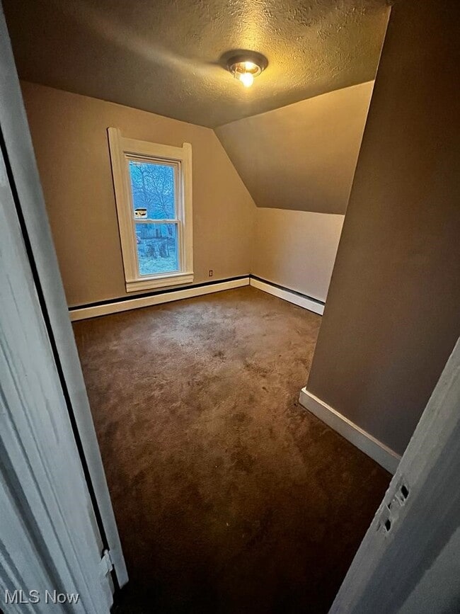 Building Photo - 2495 Apple Ave