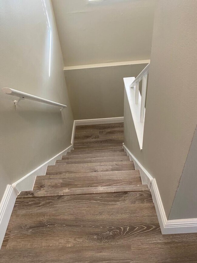 Building Photo - 1425 Croftwood Dr