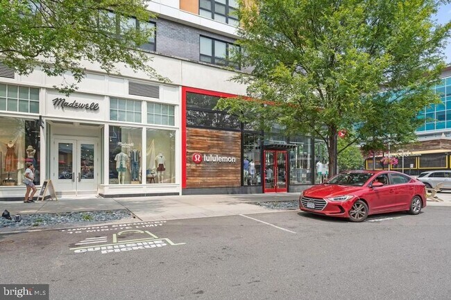 Building Photo - 9071 Loreleigh Way