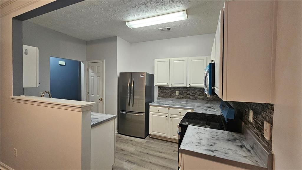 Building Photo - 1501 Parc Main St