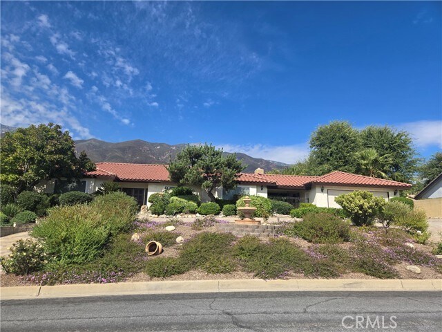Building Photo - 9388 Valley View St