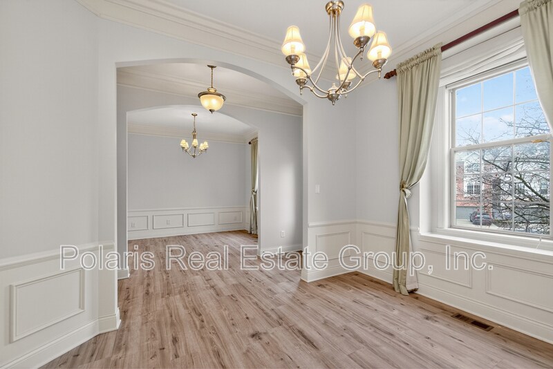 Building Photo - 108 Manchester Dr