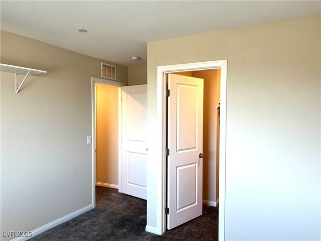 Building Photo - 8819 Burray St