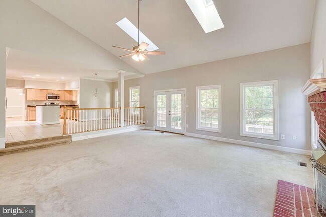 Building Photo - 1168 Taji Ct