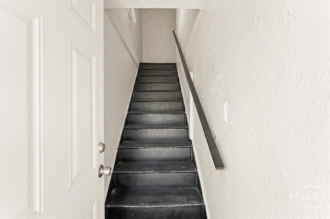 Building Photo - 1514 Augusta Ave