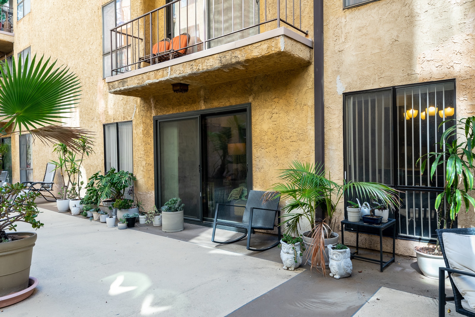 Building Photo - 1730 Camino Palmero St