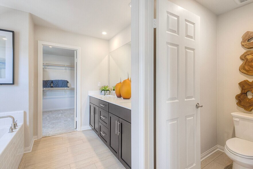 Building Photo - 26546 Bonneau Ln