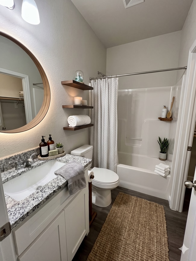 Building Photo - Adorable home located in a quiet neighborhood