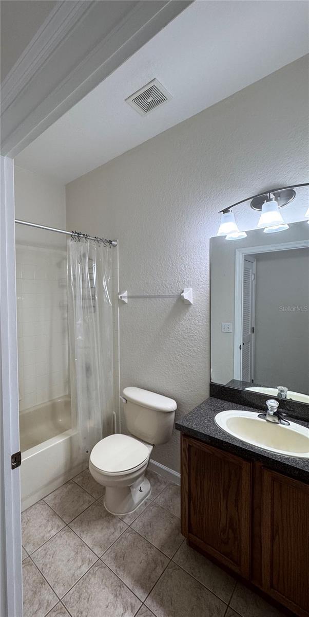Building Photo - 3001 Greystone Loop
