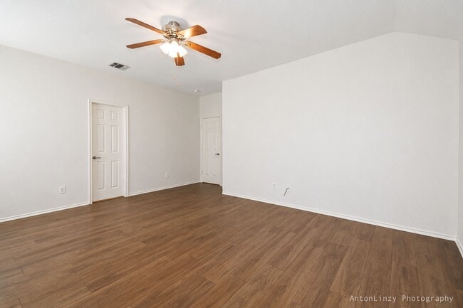 Building Photo - 701 Orchid Blvd