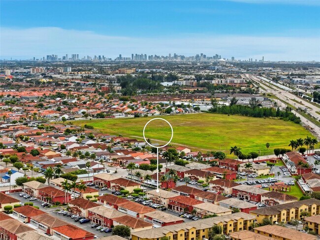 Building Photo - 11025 W Okeechobee Rd