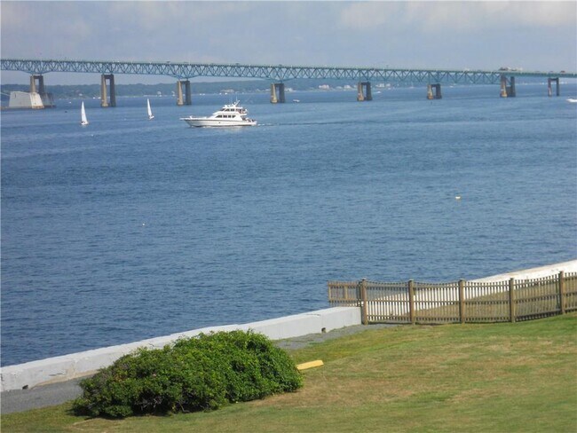 Building Photo - 1303 Capella S