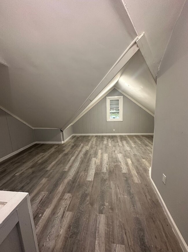 Building Photo - 12914 Park Knoll Dr