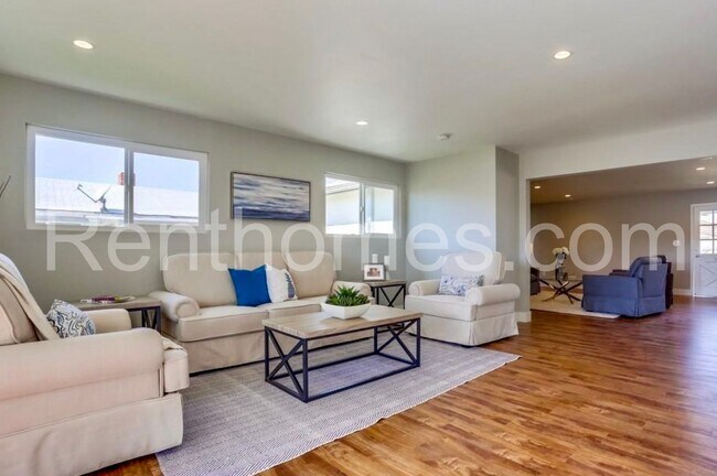 Building Photo - Bay Ho, 3225 Jappa Ave, Rmdled, 15 Solar P...