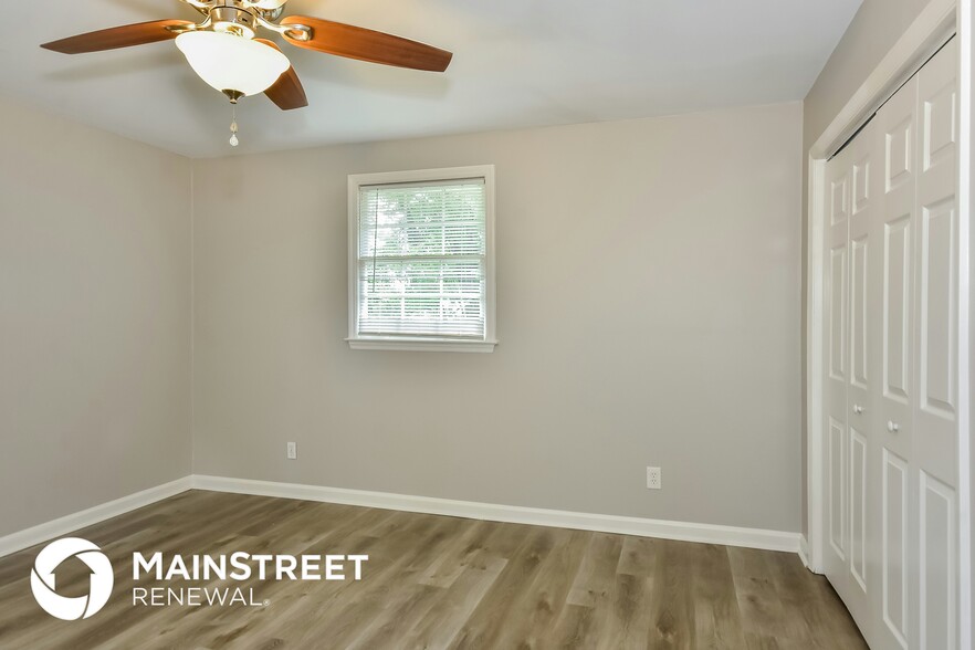 Building Photo - 1404 Crockett Ct