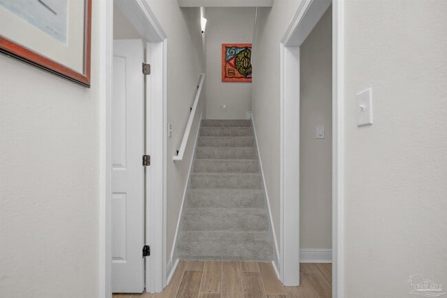 Building Photo - 5718 Oak Hvn Ln