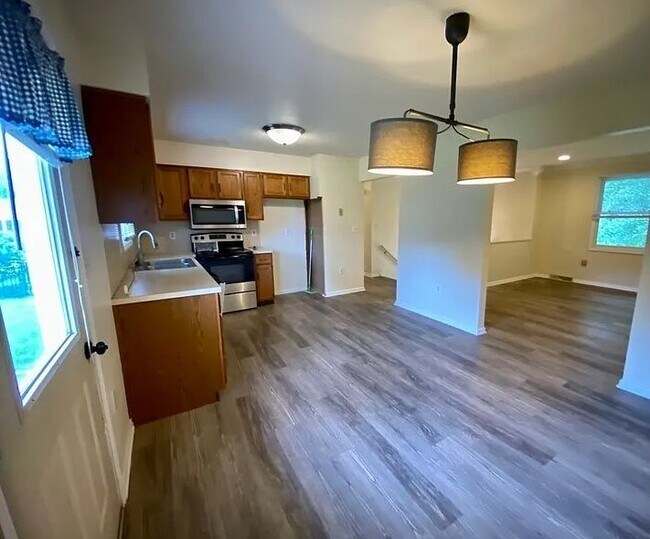 Building Photo - 4158 Jasmine Pl