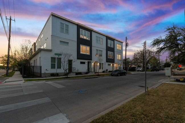 Building Photo - 3500 Harmon Ave