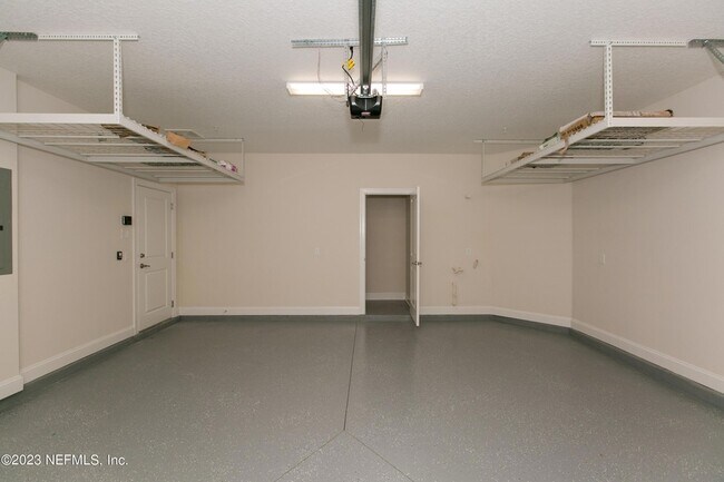 Building Photo - 136 Oyster Bay Way