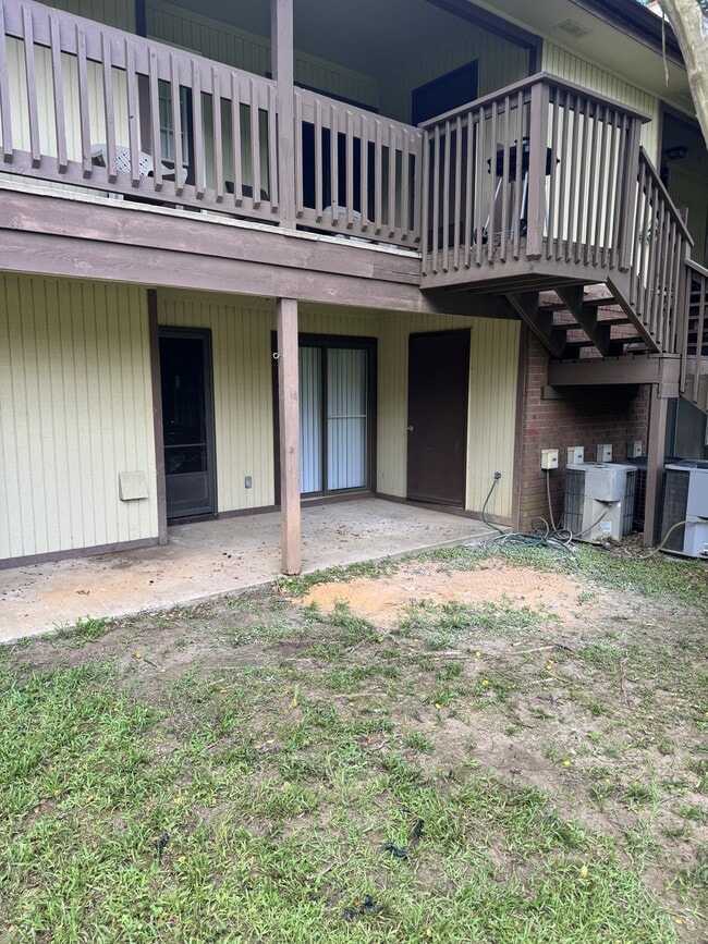 Building Photo - 216 Dixie Dr