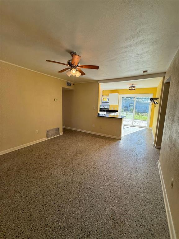 Building Photo - 4005 NW 21st Dr