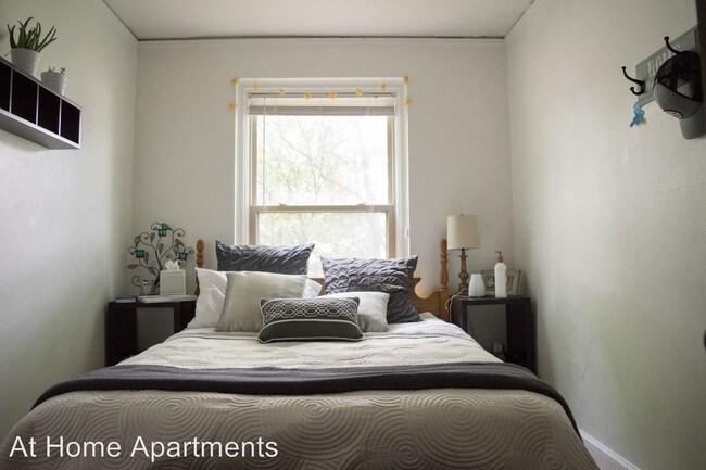 Building Photo - 1967 Grand Ave