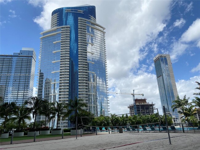 Building Photo - 888 Biscayne Blvd
