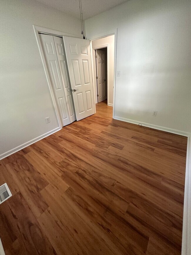Building Photo - 3 bedroom close to Downtown Wendell