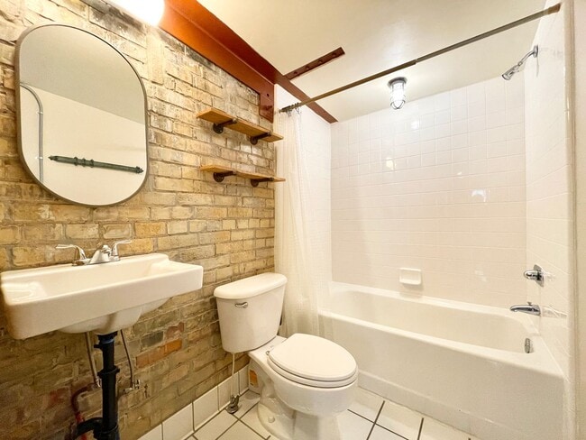 Building Photo - Urban Condo at The Pierpont Lofts!