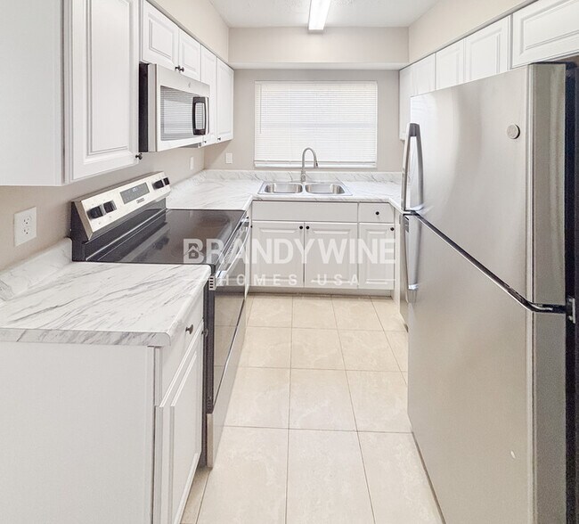 Building Photo - 318 Terrace Dr