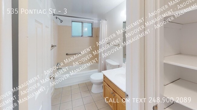 Building Photo - Hidden Pond Apartments