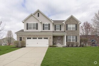 Building Photo - Beautiful updated home in West Carmel!