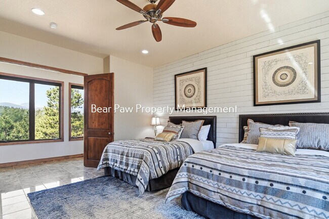 Building Photo - "Spacious 6-Bedroom Retreat with 7 Luxurious Bathrooms off Upper Bear Creek!"
