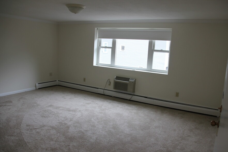 Building Photo - 22 Westford St