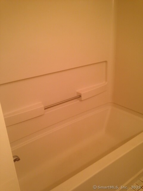 Building Photo - 36 N Mountain Rd