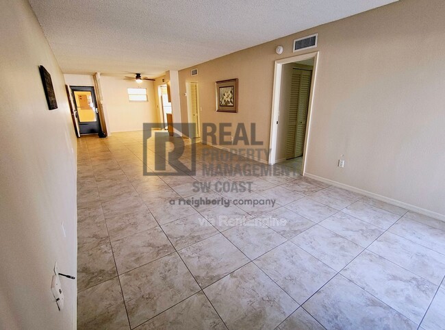 Building Photo - 12471 McGregor Blvd