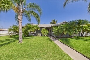 Building Photo - 8412 San Marino Dr
