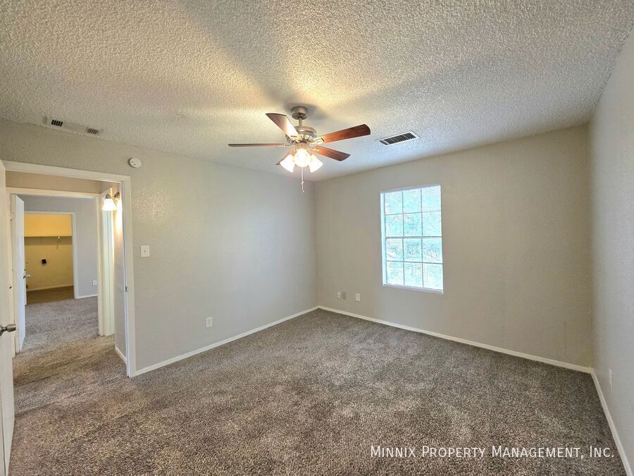 Building Photo - 3007 W Louisiana Ave