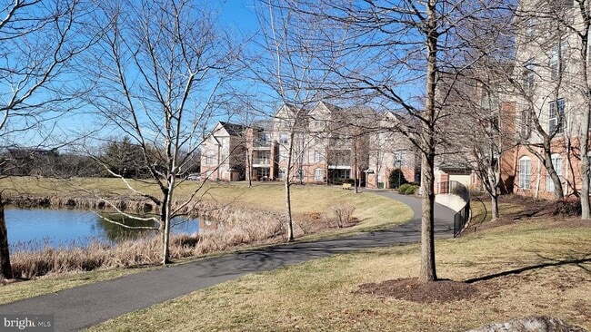 Building Photo - 12185 Abington Hall Pl