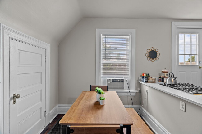 Building Photo - 4600 McPherson Ave