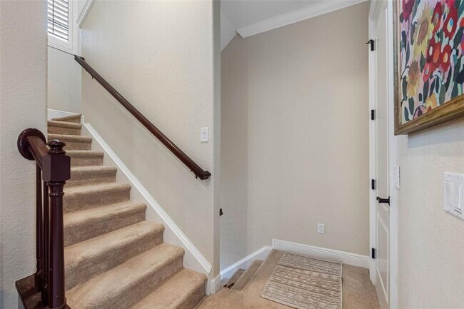 Building Photo - 6012 Yeats Manor Dr