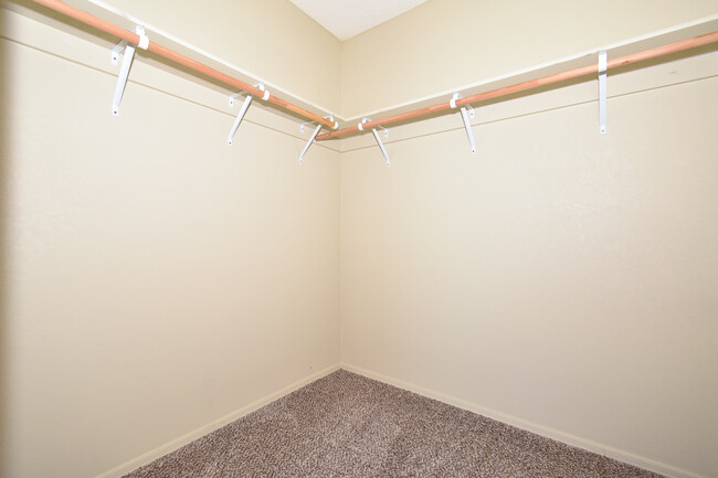 Building Photo - 3886 S Brianna Dr
