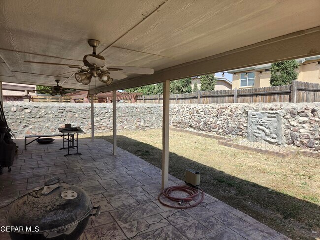 Building Photo - 677 Linda Johnson Ave