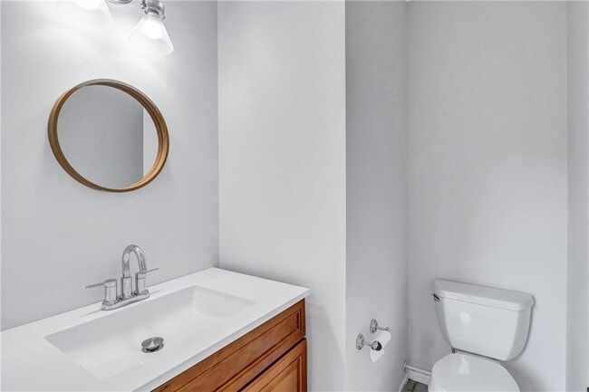 Building Photo - 5045 Chestnut Forest Ln